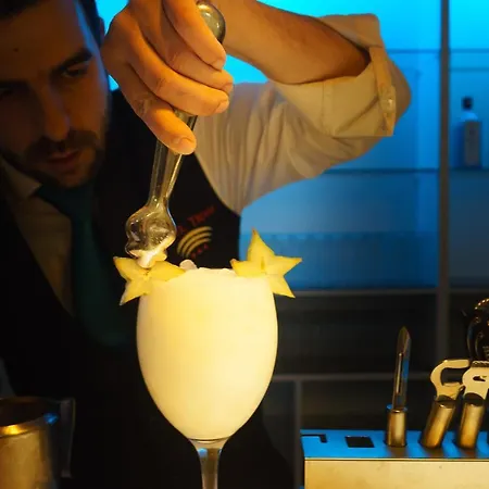 Hospedium Triana Hotel 3*