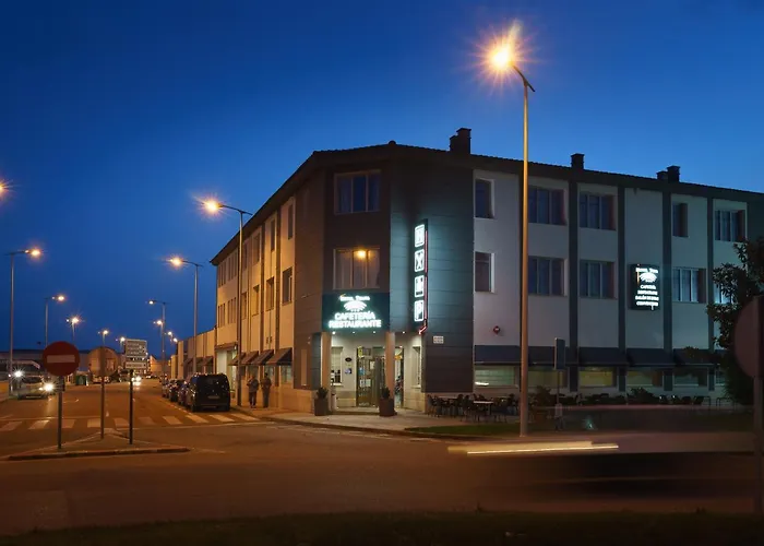 Hospedium Triana Hotel